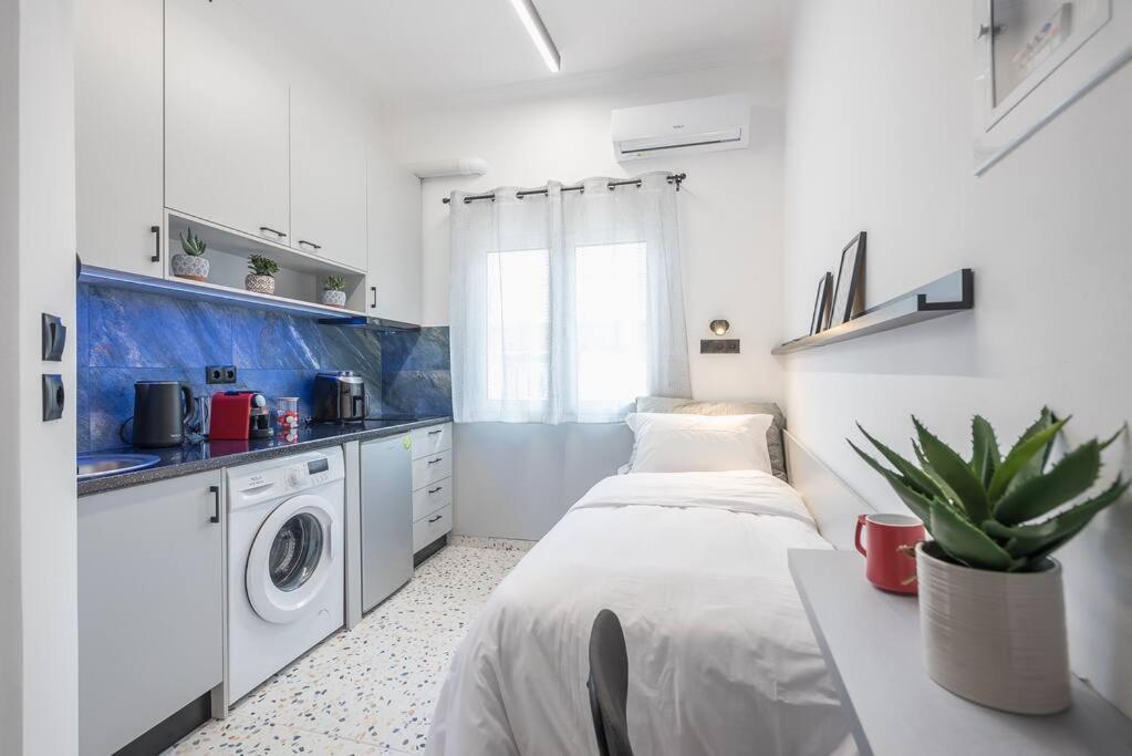 Tiny Apartment Athens Exterior photo
